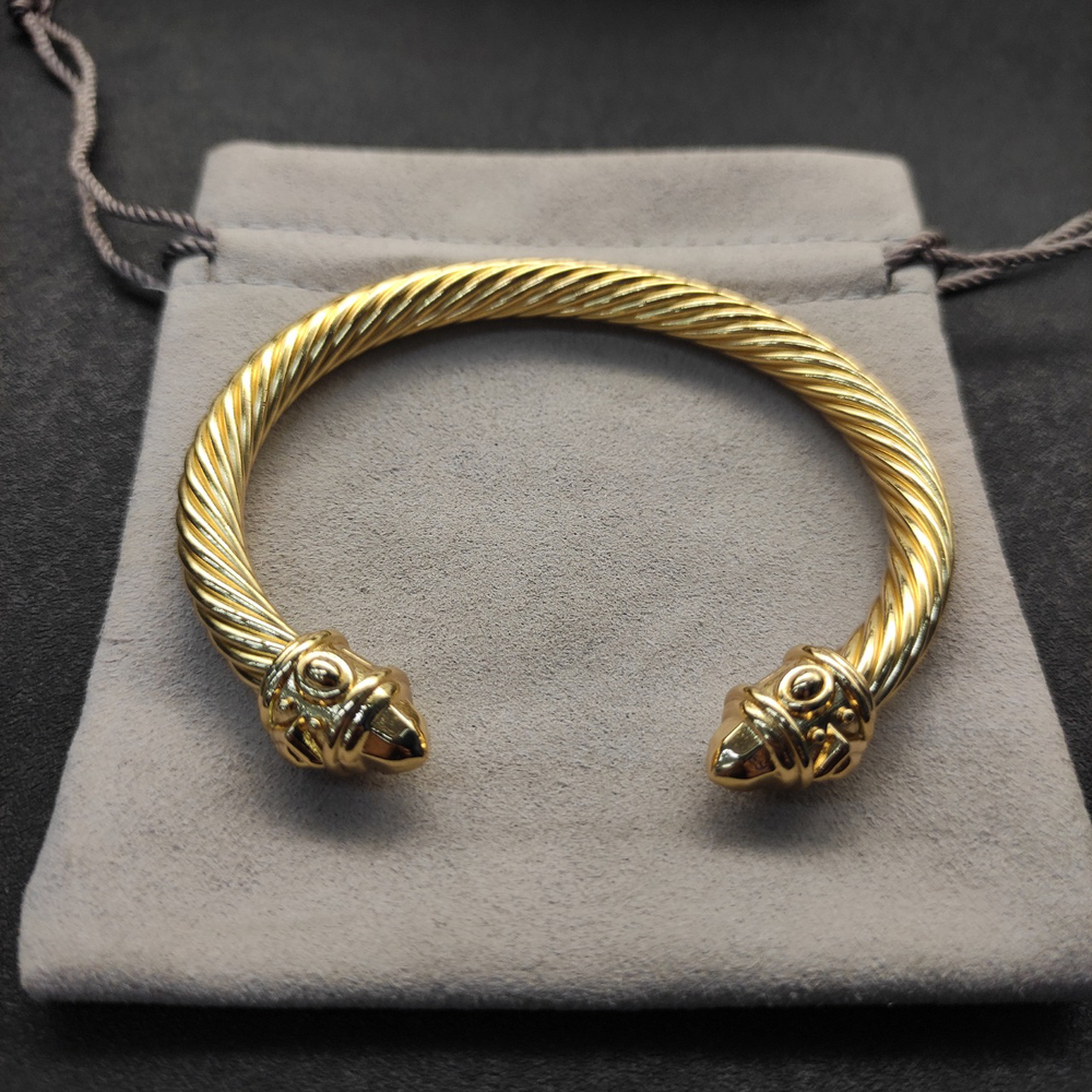 David Yurman 7mm gold bracelet - Picture 2 of 6